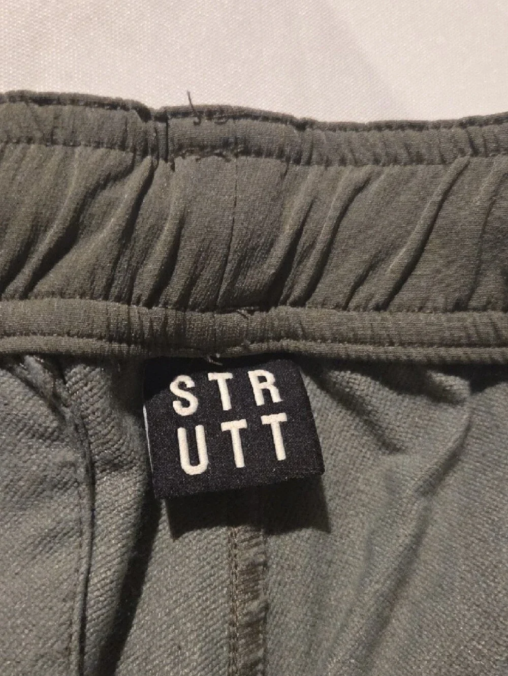 Strut! Men's Olive Green Drawstring Cargo Pants